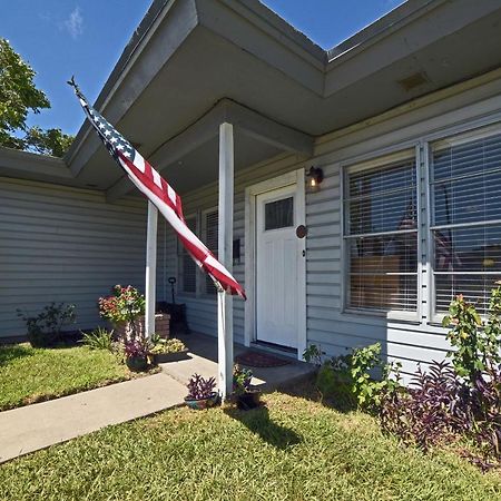 Corpus Christi Home With Grill, 3 Blocks To Bay! Exterior photo