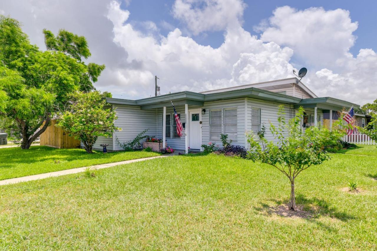 Corpus Christi Home With Grill, 3 Blocks To Bay! Exterior photo