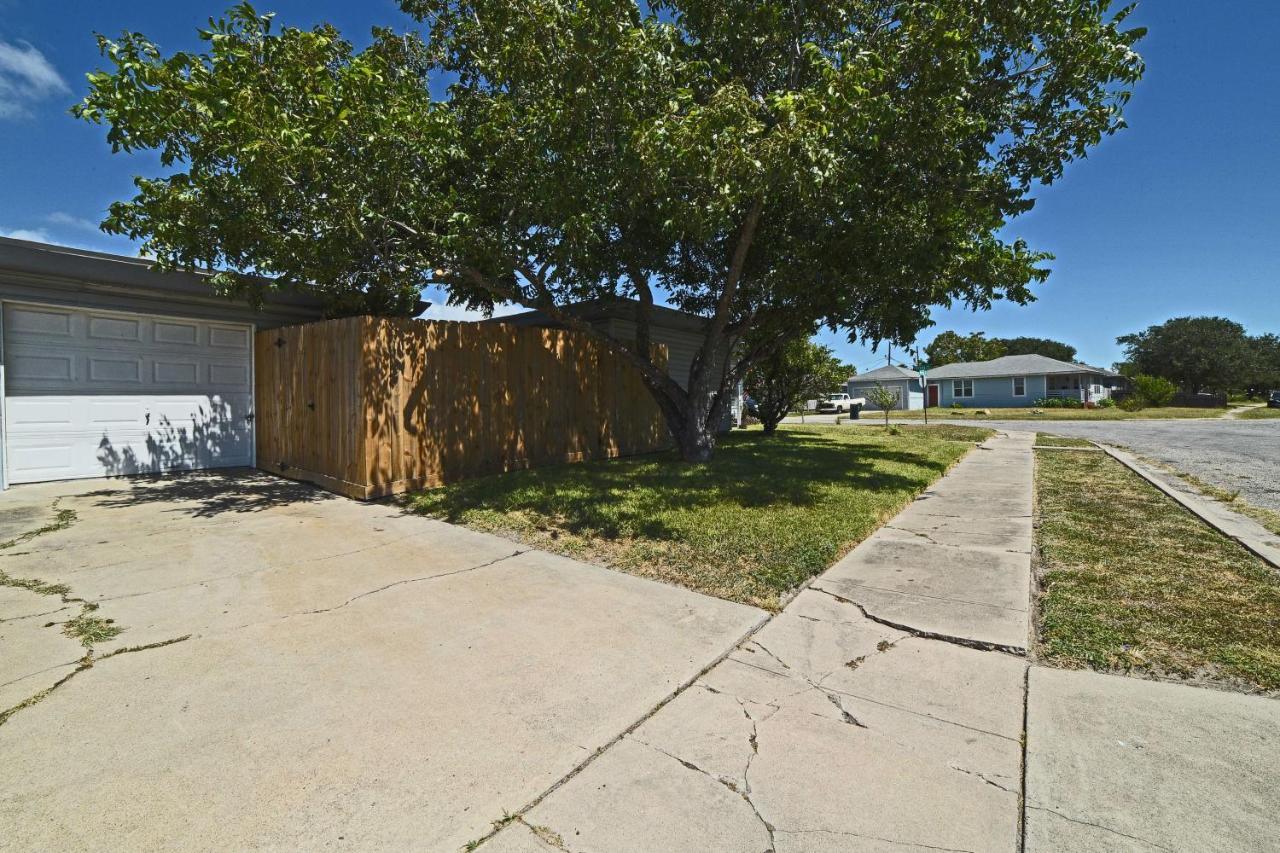 Corpus Christi Home With Grill, 3 Blocks To Bay! Exterior photo