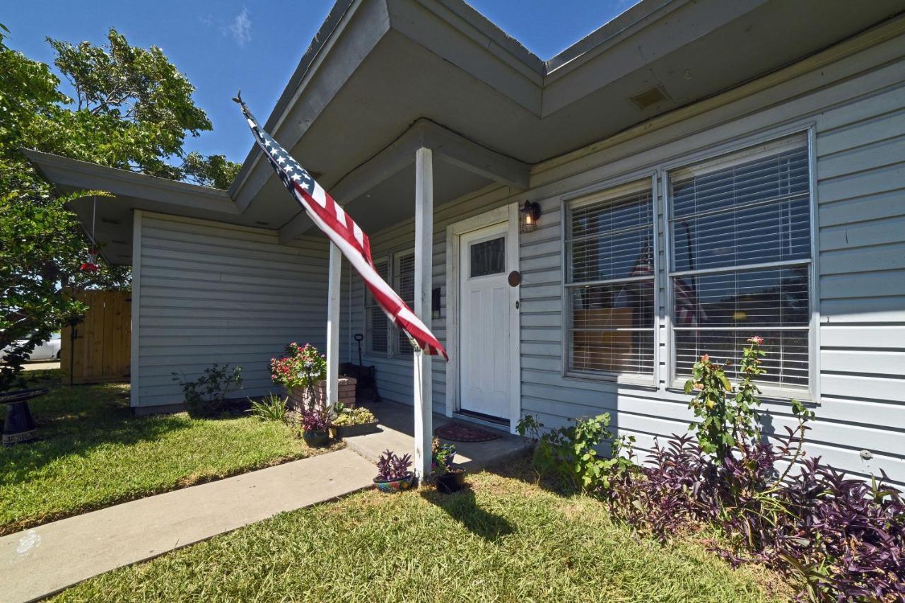 Corpus Christi Home With Grill, 3 Blocks To Bay! Exterior photo